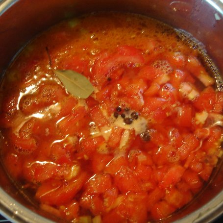 Krok 6 - Włoska zupa pomidorowa z makaronem foto