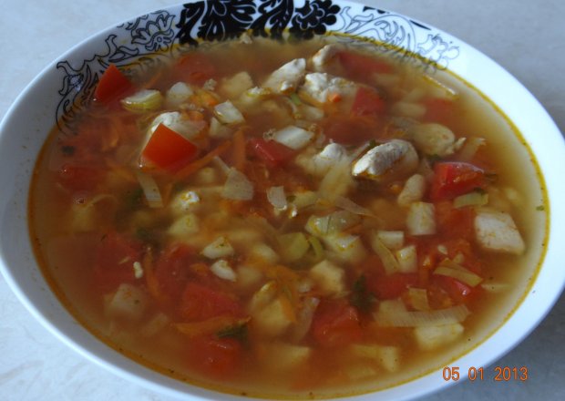 Fotografia przedstawiająca Włoska zupa z kurczakiem