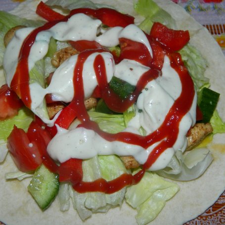 Krok 3 - Wrap z kurczakiem foto