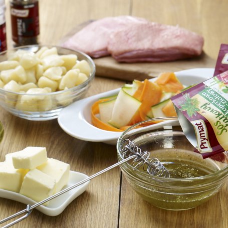 Krok 3 - Wstążki z marchewki i cukinii z grillowaną piersią kaczki foto