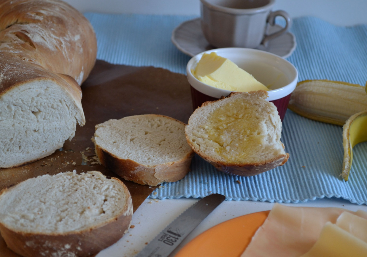 Wurzelbrot -szwajcarski chleb zawijany foto