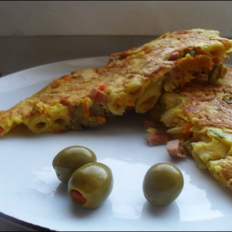 Krok 5 - Wyjątkowy omlet makaronowy foto