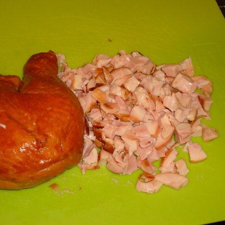 Krok 1 - Wykwintna sałatka z wędzonym kurczakiem foto