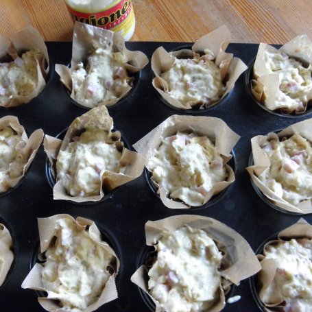 Krok 4 - Wytrawne muffinki z majonezem  foto