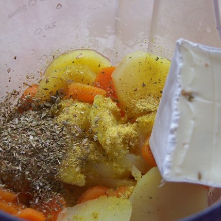 Krok 4 - Z cebuli na króliku, czyli smaczny, delikatny krem foto