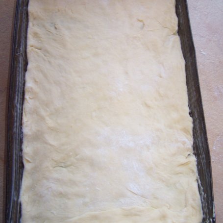 Krok 5 - Z kruszonką wieloowocowe, czyli smaczne ciasto drożdżowe foto