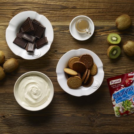 Krok 1 - Z owocami: Szybka tarta czekoladowa z kiwi foto