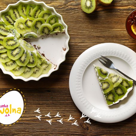 Krok 5 - Z owocami: Szybka tarta czekoladowa z kiwi foto