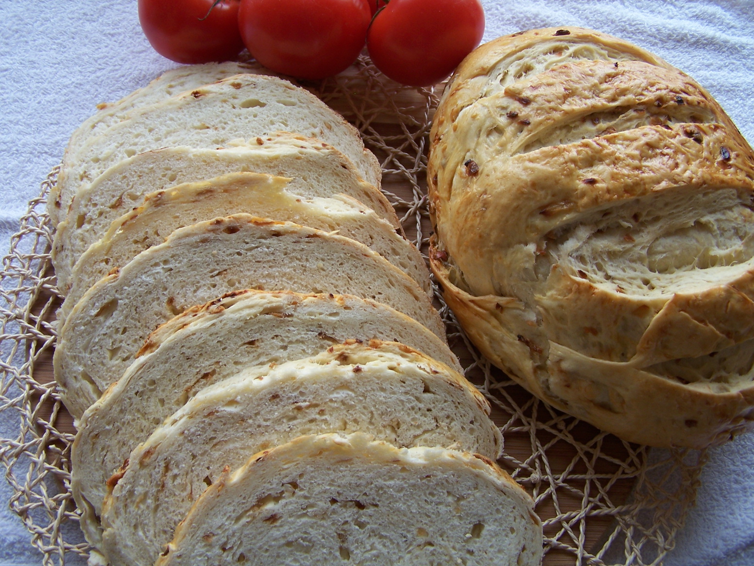 Zafascynowana smakiem domowego pieczywa, czyli cebulowy chlebek :)