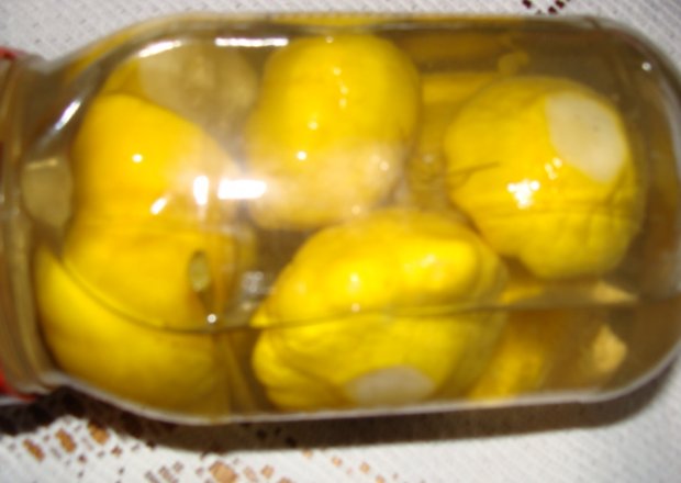 Fotografia przedstawiająca Zalewa do ogórków, cukini, sałatek