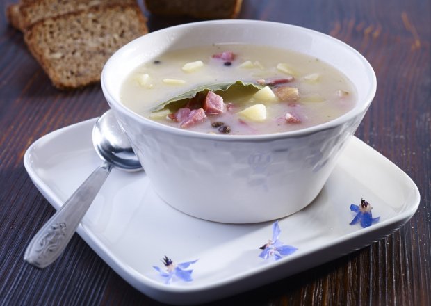 Fotografia przedstawiająca Tradycyjna zupa polska, zalewajka