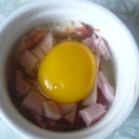 Krok 2 - Zapiekana szynka z jajkiem foto