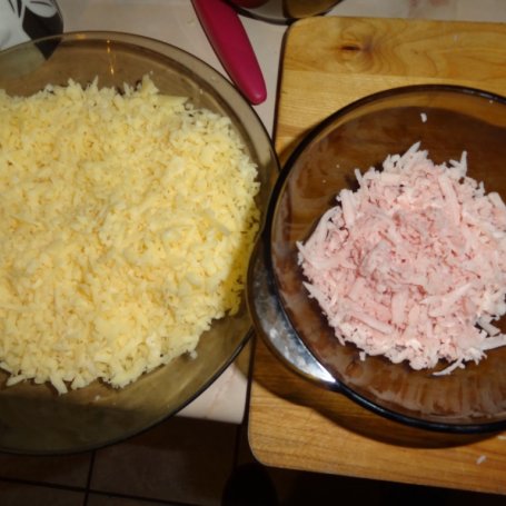 Krok 2 - Zapiekane bułeczki z serem i szynką foto