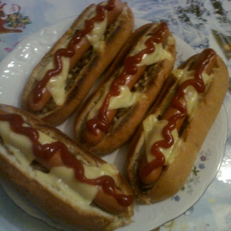 Krok 3 - Zapiekane hot-dogi z pieczarkami foto