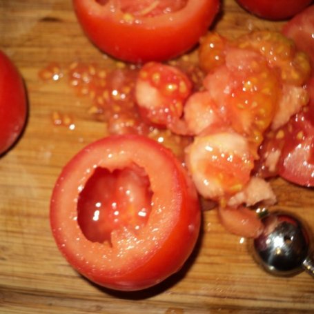Krok 1 - Zapiekane nadziewane pomidory  foto