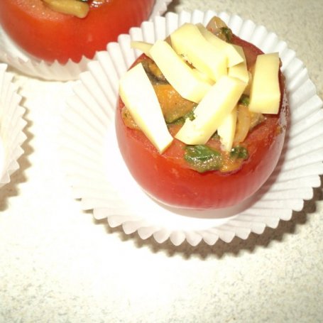 Krok 4 - Zapiekane nadziewane pomidory  foto