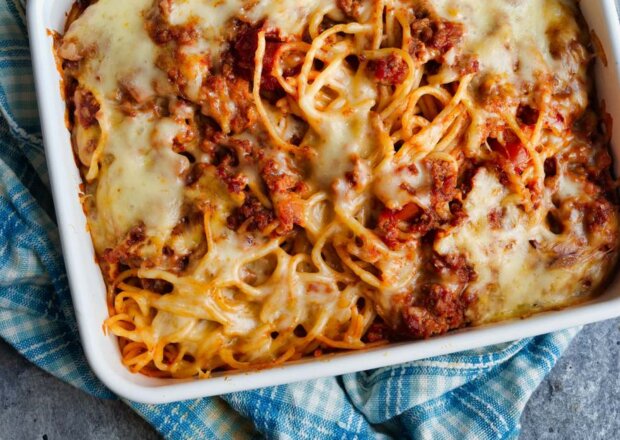 Fotografia przedstawiająca Zapiekane spaghetti bolognese