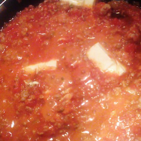 Krok 2 - Zapiekane tortellini z sosem mięsno-pomidorowym foto