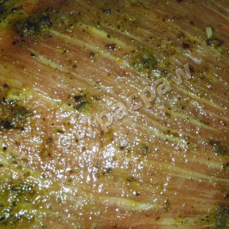 Krok 4 - Zapiekane żeberka grillowane podane z sosem BBQ foto