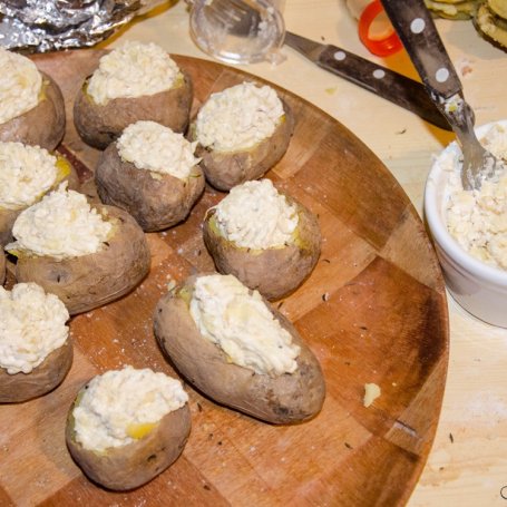 Krok 4 - Zapiekane ziemniaki z białym serem i rybą foto
