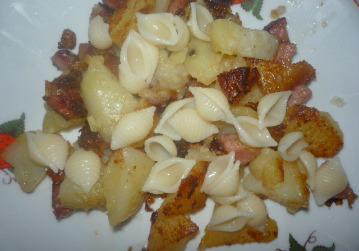 Zapiekane ziemniaki z makaronem foto
