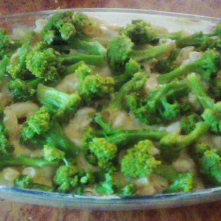Krok 14 - Zapiekanka makaronowa z brokułem foto