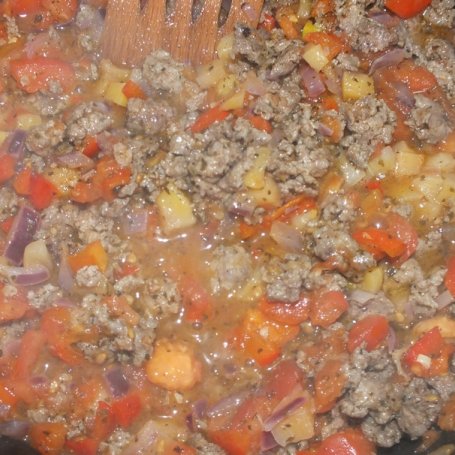 Krok 4 - Zapiekanka makaronowa z letnimi warzywami foto