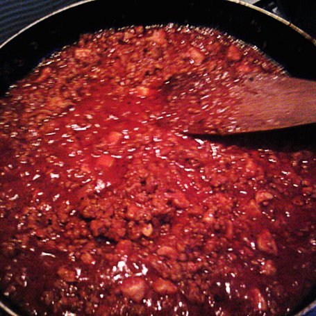 Krok 2 - Zapiekanka makaronowa z mięsem mielonym i sosem pomidorowym foto