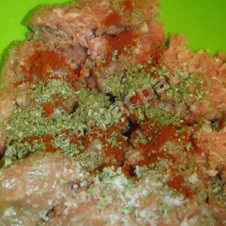 Krok 2 - Zapiekanka makaronowa z mięsem mielonym, papryką zieloną, fasolą czerwoną foto
