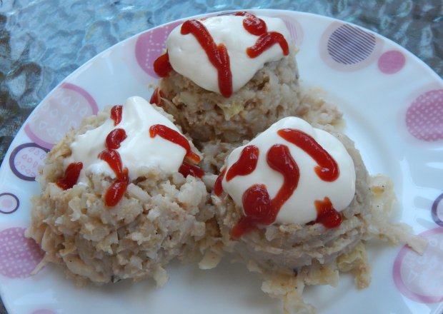 Fotografia przedstawiająca Zapiekanka mięsno-ryżowa a'la gołąbki