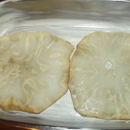 Krok 12 - Zapiekanka pachnąca lasem z makaronem i selerem foto