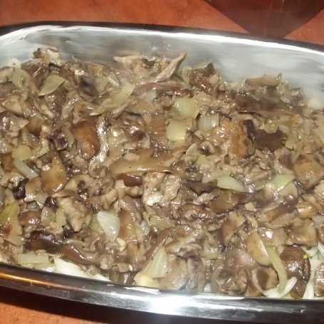 Krok 15 - Zapiekanka pachnąca lasem z makaronem i selerem foto
