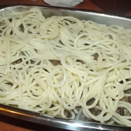 Krok 16 - Zapiekanka pachnąca lasem z makaronem i selerem foto