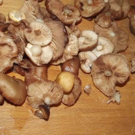 Krok 5 - Zapiekanka pachnąca lasem z makaronem i selerem foto