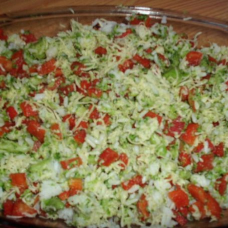 Krok 2 - Zapiekanka ryżowa z brokułem, papryką,salami i serem foto