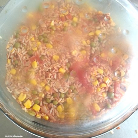 Krok 8 - Zapiekanka ryżowa z mięsem mielonym i mieszanką warzyw foto