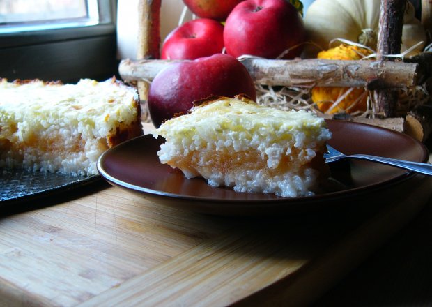 Fotografia przedstawiająca Zapiekanka ryżowo-jabłkowa