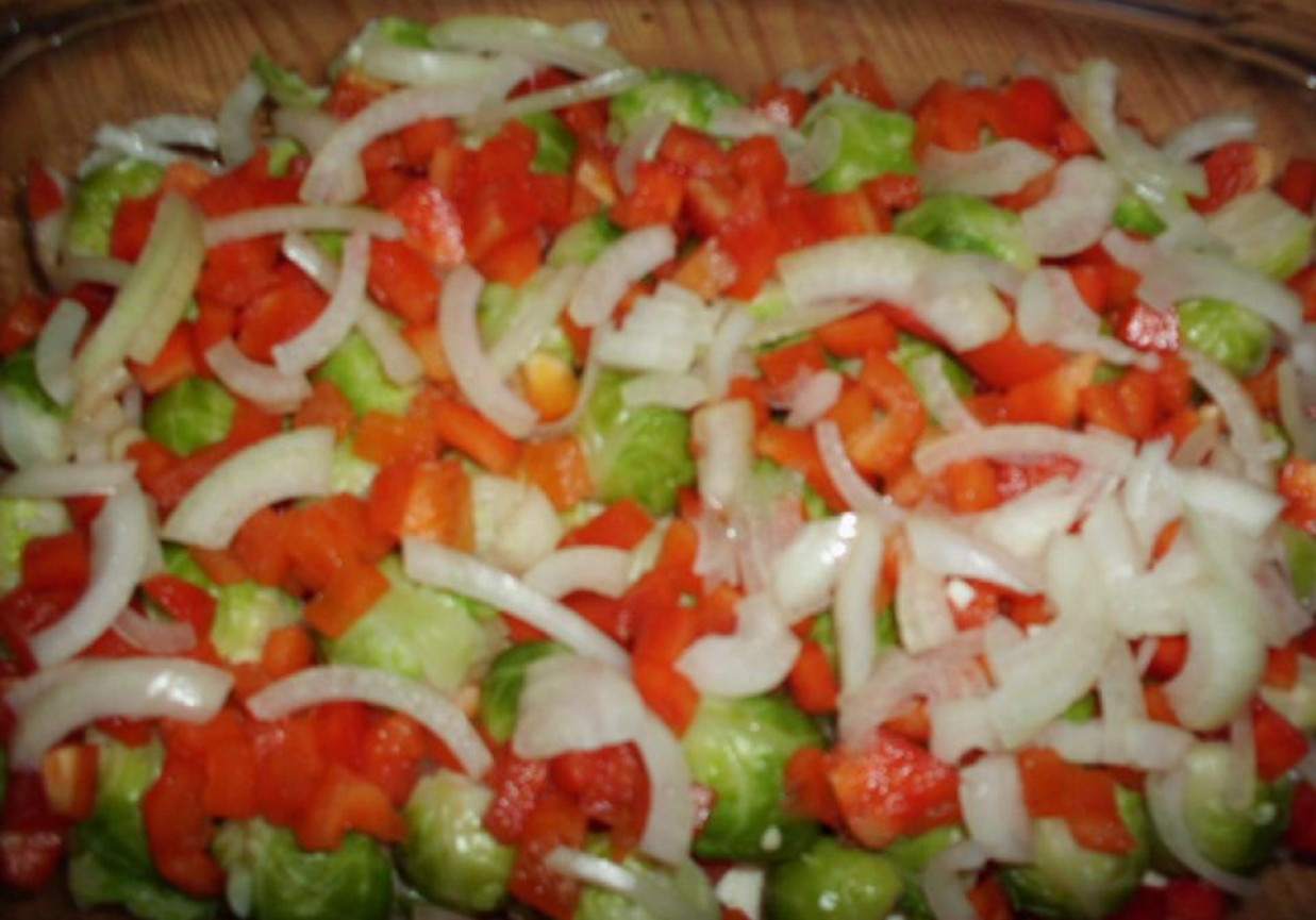 Zapiekanka warzywna z sosem serowym foto