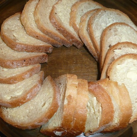 Krok 2 - Zapiekanka z chleba  foto