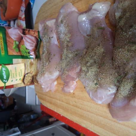 Krok 3 - Zapiekanka z filetami  z uda kurczaka :) foto