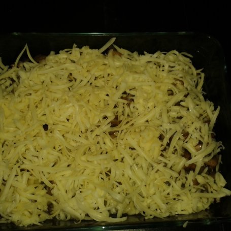 Krok 5 - Zapiekanka z makaronem i serem foto