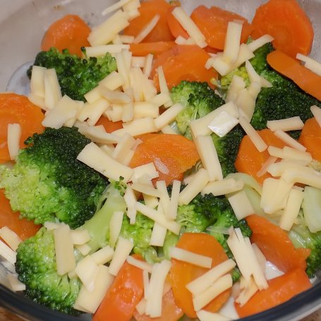 Krok 5 - Zapiekanka z makaronem i warzywami foto