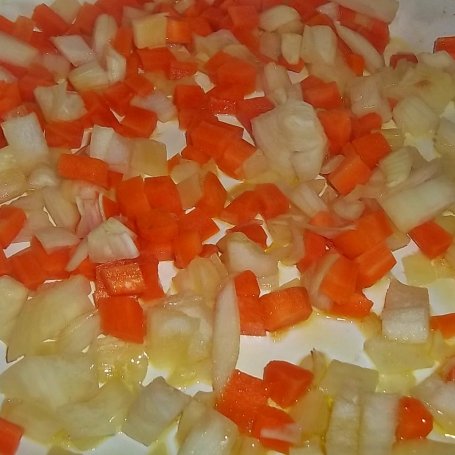 Krok 3 - Zapiekanka z mielonym i ziemniakami na kapuście pekińskiej foto