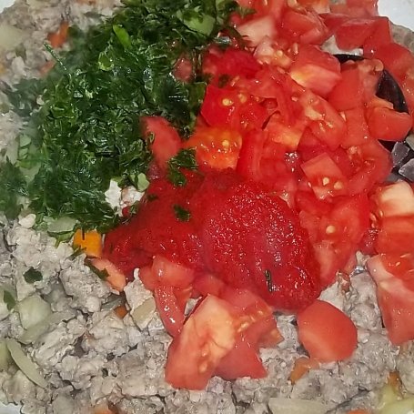 Krok 5 - Zapiekanka z mielonym i ziemniakami na kapuście pekińskiej foto