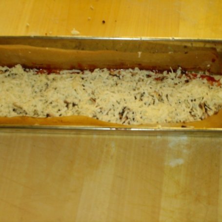 Krok 2 - Zapiekanka z mozarellą oraz pieczarakmi foto