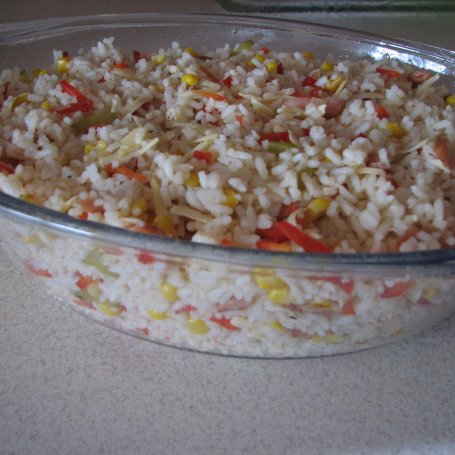 Krok 4 - Zapiekanka z ryżu i parówek foto