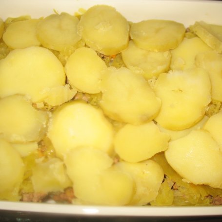 Krok 6 - Zapiekanka z ziemniaków, mięsa mielonego i kapusty kiszonej foto