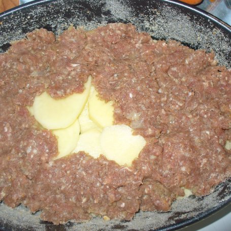 Krok 6 - Zapiekanka ziemniaczana z marchewką i mięsem  foto