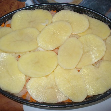 Krok 9 - Zapiekanka ziemniaczana z marchewką i mięsem  foto