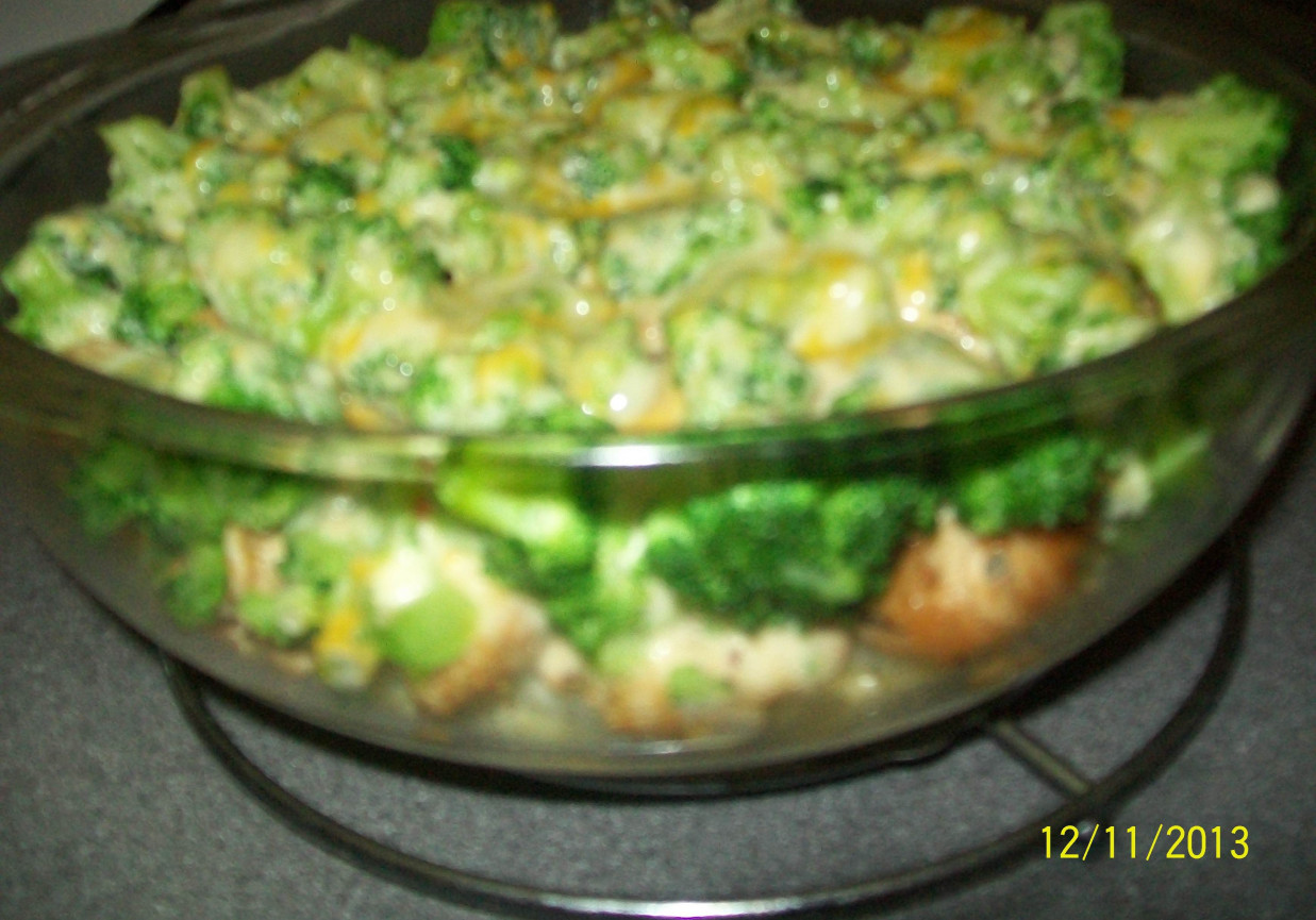Zapiekanka ziemniaczano brokułowa z kurczakiem foto